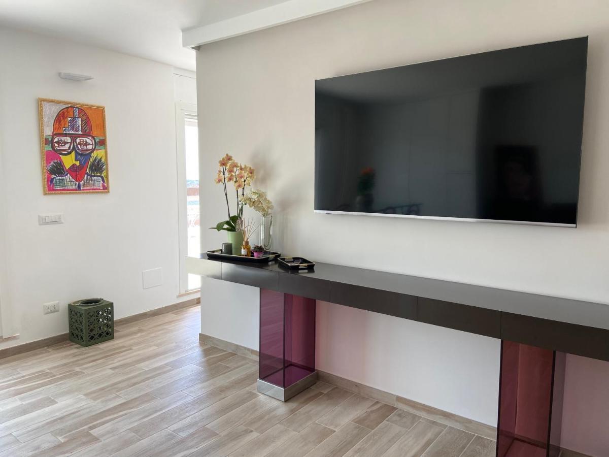 Attico Panoramico Luxury Romaアパートメント エクステリア 写真